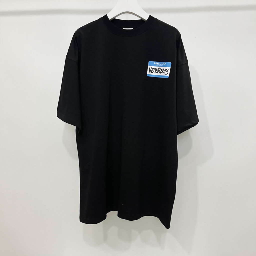 Vetements Áo Thun cotton Tay Ngắn Cổ Tròn In LOGO Chữ Trước Và Sau Thời Trang Cho Nam Và Nữ