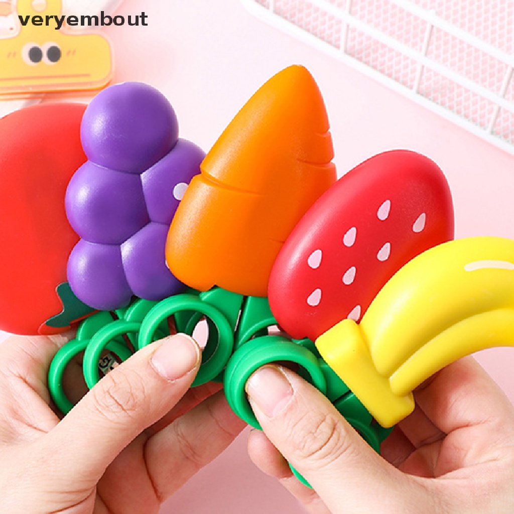 Kéo Cắt Trái Cây Từ Tính Bằng Giấy An Toàn Họa Tiết Trái Dâu Hoạt Hình Dễ Thương Cho Học Sinh