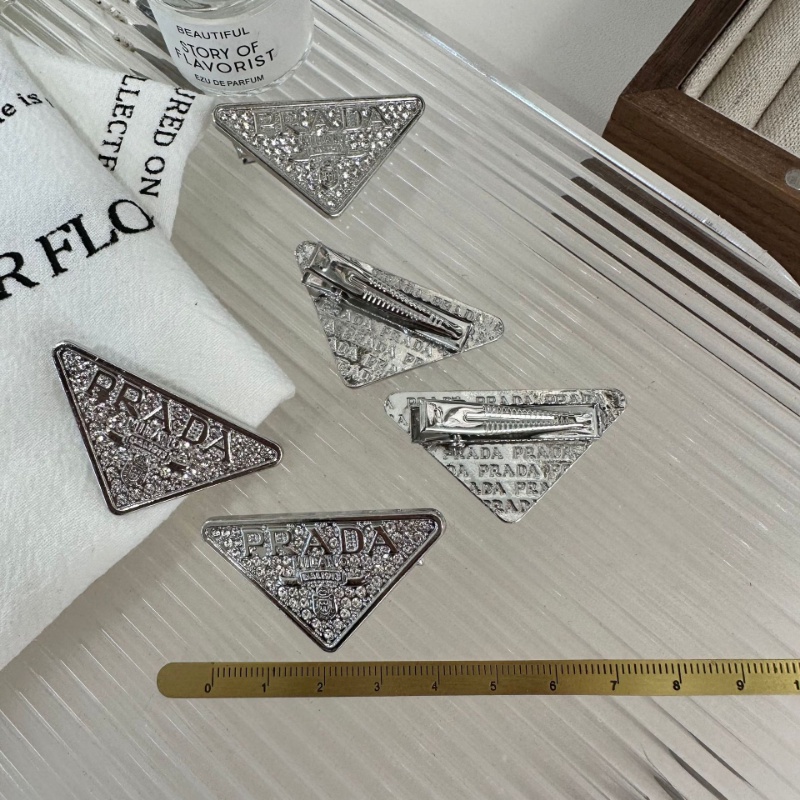 Kẹp Tóc Đính Đá Kim Cương Giả Hình Tam Giác / Chữ P Phong Cách Mới Đơn Giản Dễ Phối Đồ Cho Nữ