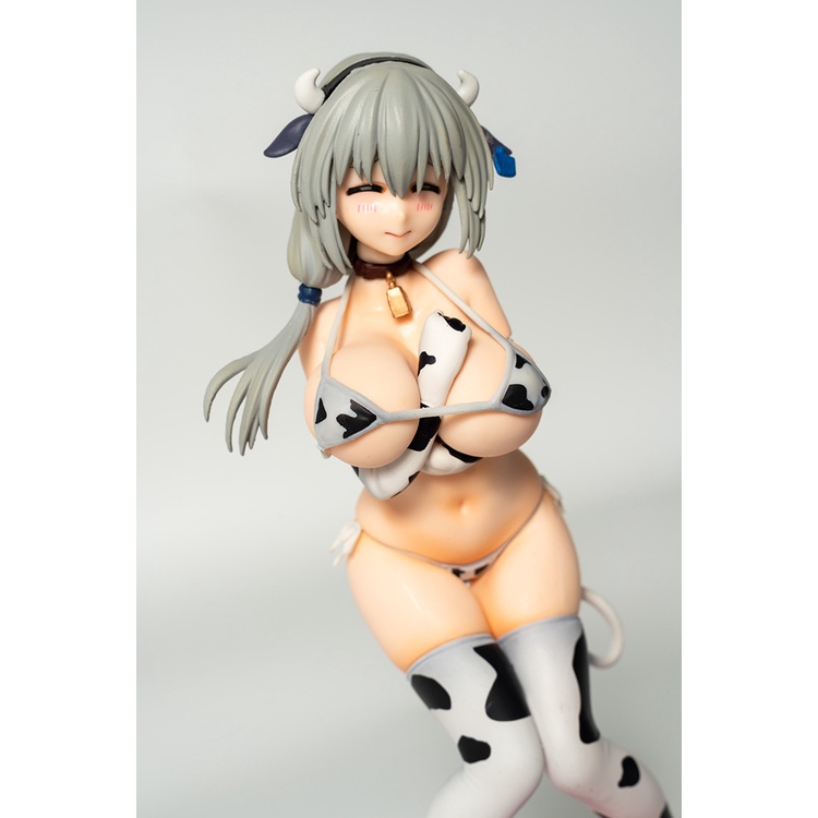 Nhân Vật Uzaki-chan muốn đi ra ngoài! Mô Hình Nhân Vật Uzaki Tsuki Mặc Bikini 22cm