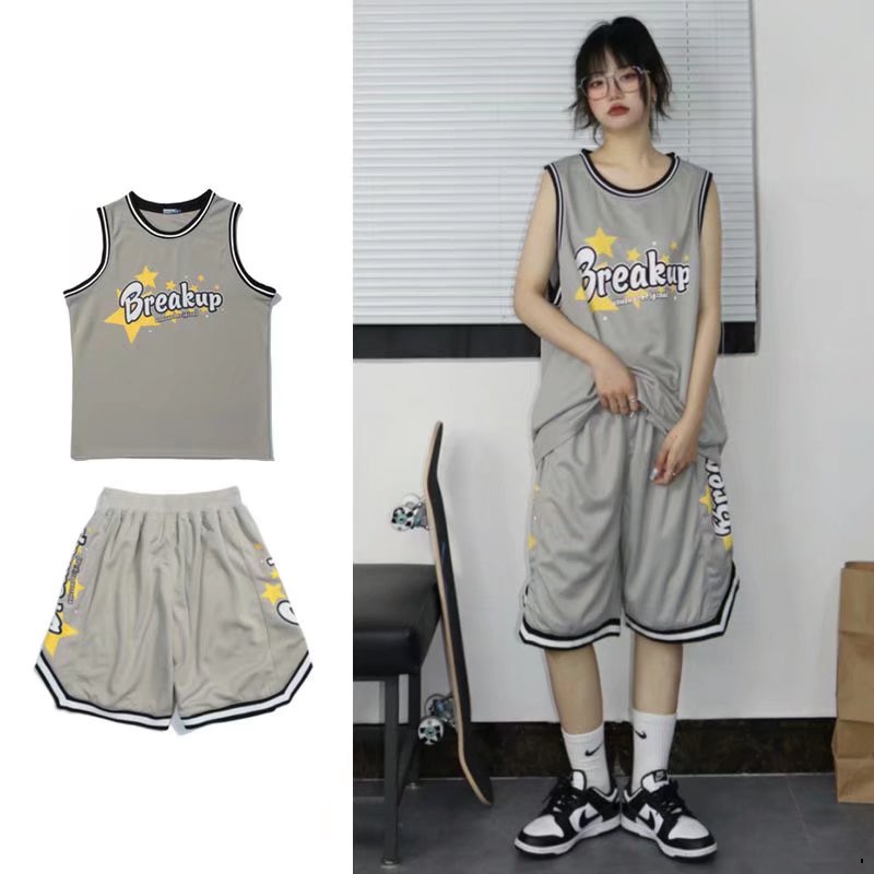 Bộ Đồ Thể Thao Hai Mảnh Áo Ba Lỗ Phối Quần Short Dáng Rộng Phong Cách hip hop Thời Trang Mùa Hè Cho Nam