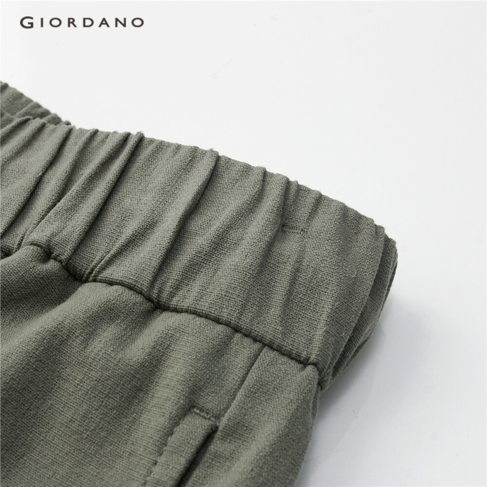 Quần short nam GIORDANO 18103601 lưng thun co giãn tốt thời trang