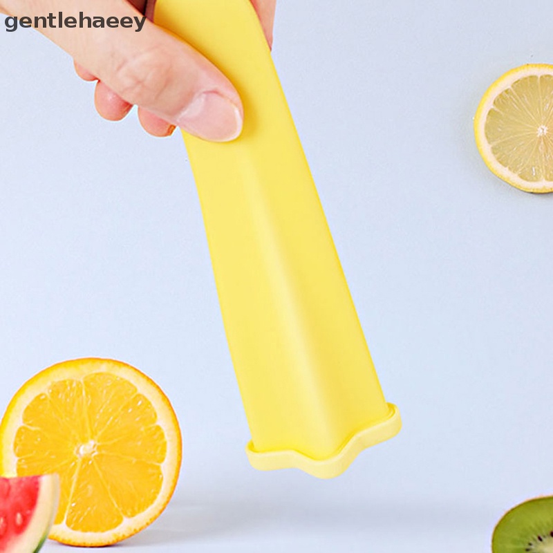 Bộ 4 Khuôn Silicone Làm Kem Que Tiện Dụng