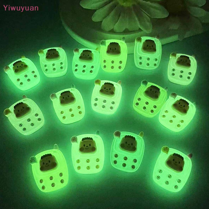 Bộ 3 Mô Hình Đồ Chơi Điện Thoại Hoạt Hình Dorami Mini Bằng Nhựa Resin Phát Sáng Trang Trí Thu Nhỏ Mới