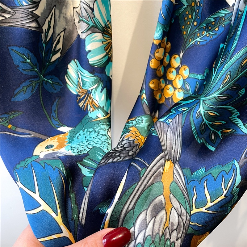 Khăn Choàng Vuông Cỡ Lớn 110cm Bằng Satin Họa Tiết Hoa Và Chim Thời Trang Mùa Hè