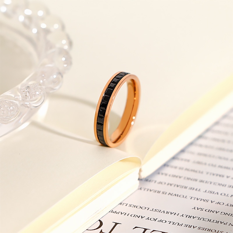 Nhẫn Thép Titan Màu Vàng Hồng Đính Đá Zircon Nhiều Màu Sắc KBR190 Cho Nữ