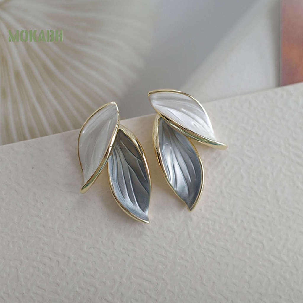 1 Đôi Bông Tai Hình Chiếc Lá Thiết Kế Nhẹ Nhàng Lâu Trôi Thời Trang Cho Nữ