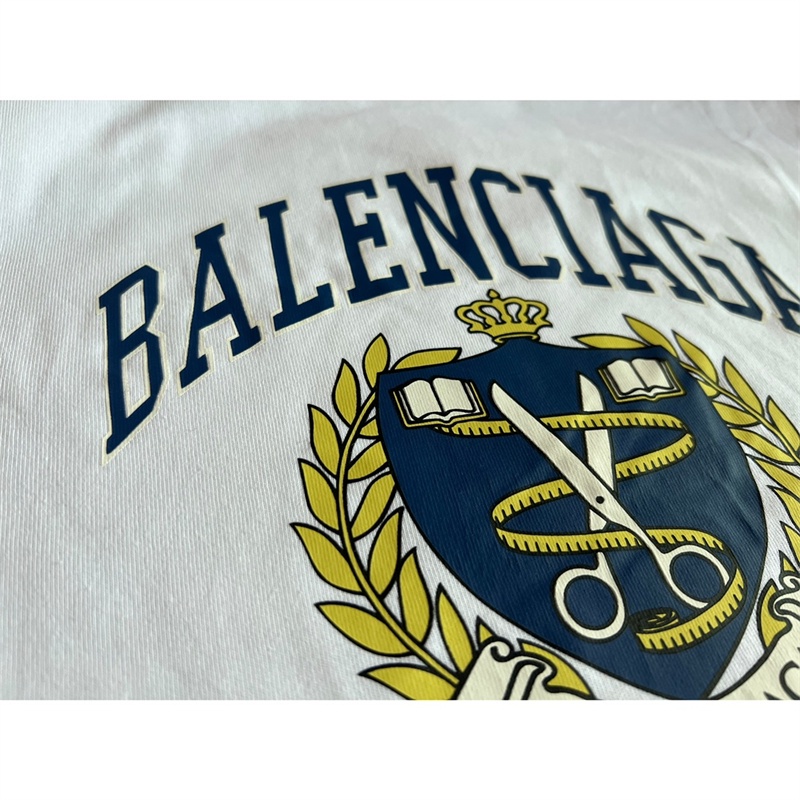 B Áo Thun Tay Ngắn Dáng Rộng In Hình Kéo Xé Thời Trang Thường Ngày Chất Lượng Cao