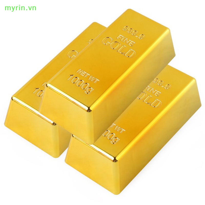 Cây Giả Bằng Nhựa Màu Vàng Dùng Trang Trí Quán Bar
