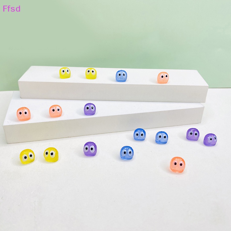 {Ffsd} Set 5 Bù Nhìn Dạ Quang Bằng Nhựa Resin Sáng Tạo Trang Trí Sân Vườn