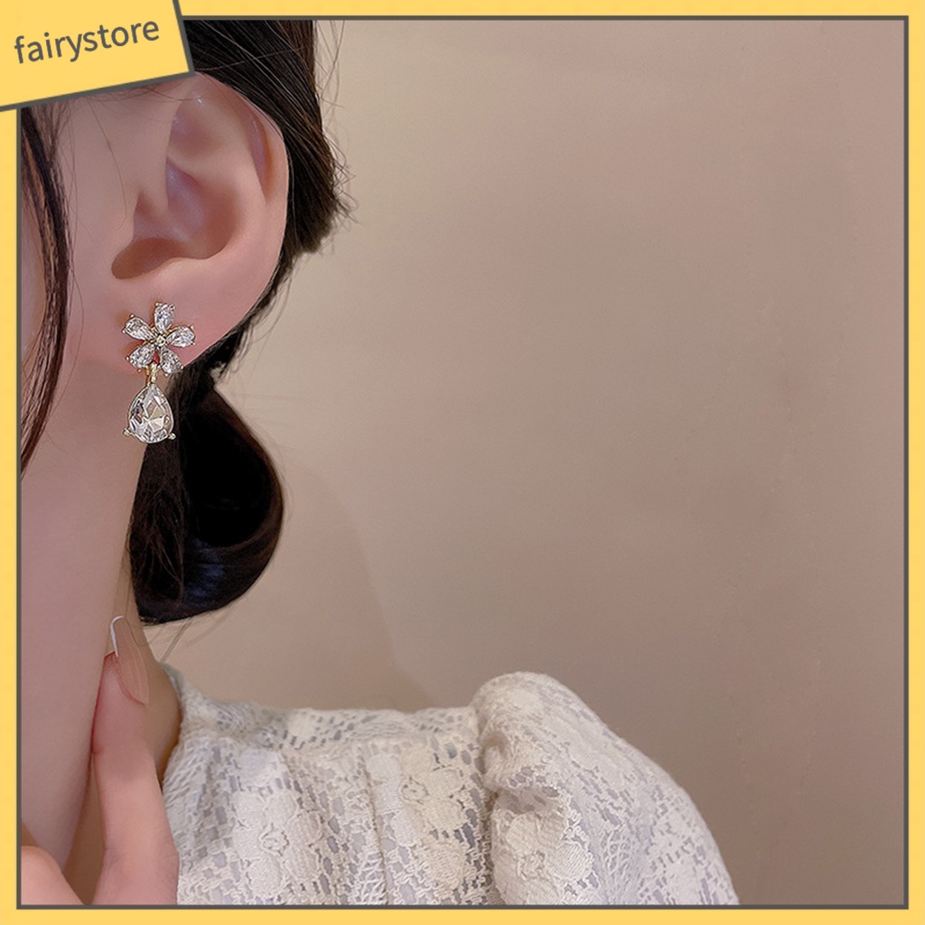 1 Đôi Bông Tai Hình Học Đính Đá Lấp Lánh Thời Trang Dành Cho Nữ