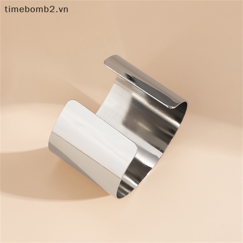 {Timebomb} Vòng Tay Kim Loại Mịn Màng Và Sáng Bóng Thời Trang Cá Tính Dành Cho Tiệc Tùng.