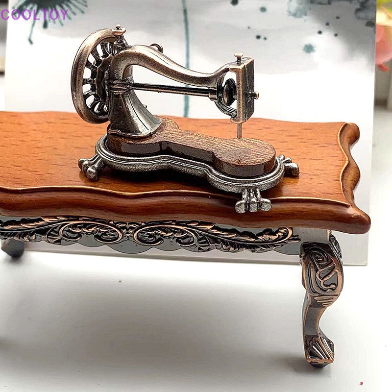 1 Mô Hình Máy May Mini Bằng Hợp Kim Tỉ Lệ 1: 12 Dùng Để Trang Trí Nhà Búp Bê