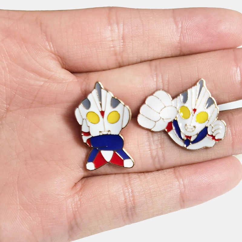Huy Hiệu Cài Áo Bằng Kim Loại Hình Ultraman Hoạt Hình