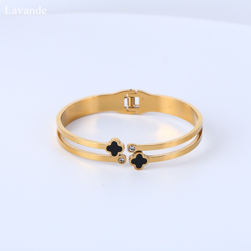 Vòng Tay Cỏ Bốn Lá Bằng Thép Titan Nhẹ Sang Trọng Chống Thấm Nước Không Phai Màu 18K Gold Girl S01L0702