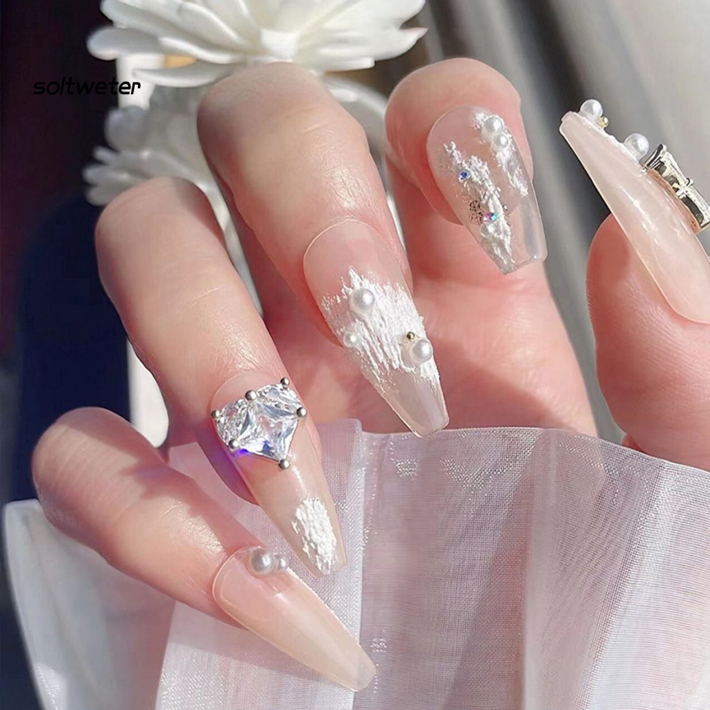 Phụ Kiện Trang Trí Móng Tay Họa Tiết Trái Tim Đính Đá 3D Sang Trọng