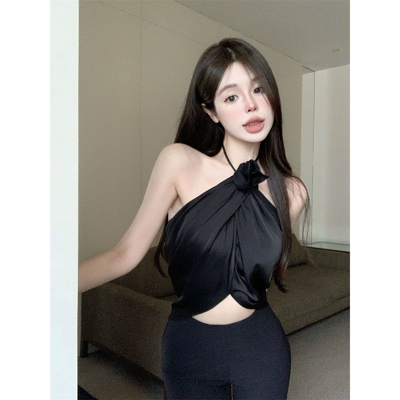 Áo tank top Sát Nách Màu Đen Hoạ Tiết Hoa Thiết Kế Ba Chiều Quyến Rũ