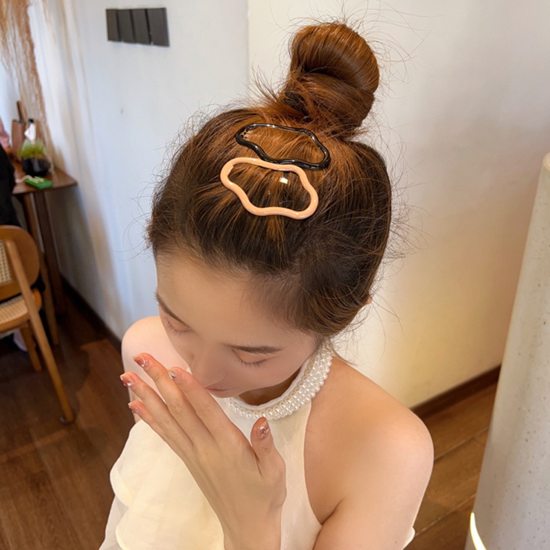 Kẹp Tóc Hình Đám Mây Rỗng Cho Nữ