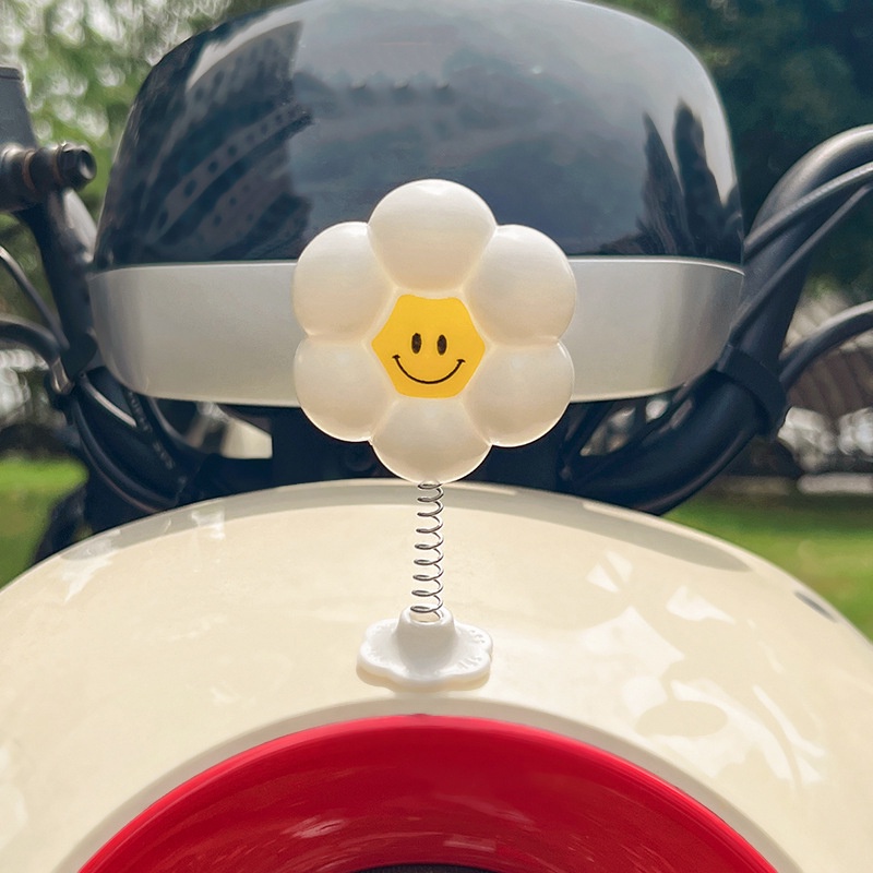 Bông hoa gắn mũ bảo hiểm cute, độc, lạ,Trang Trí Nón Bảo Hiểm Siêu Xinh Xắn OUYOUVN