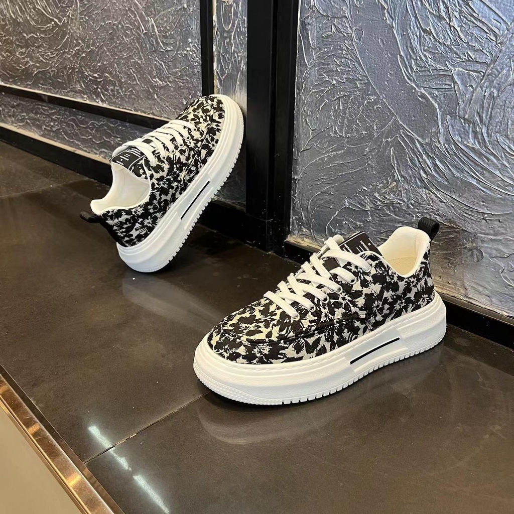 Thời trang mùa hè giày nam xu hướng thanh niên giày bệt thông thường thoáng khí giày thể thao nhẹ chống trượt giày nam thương hiệu niche