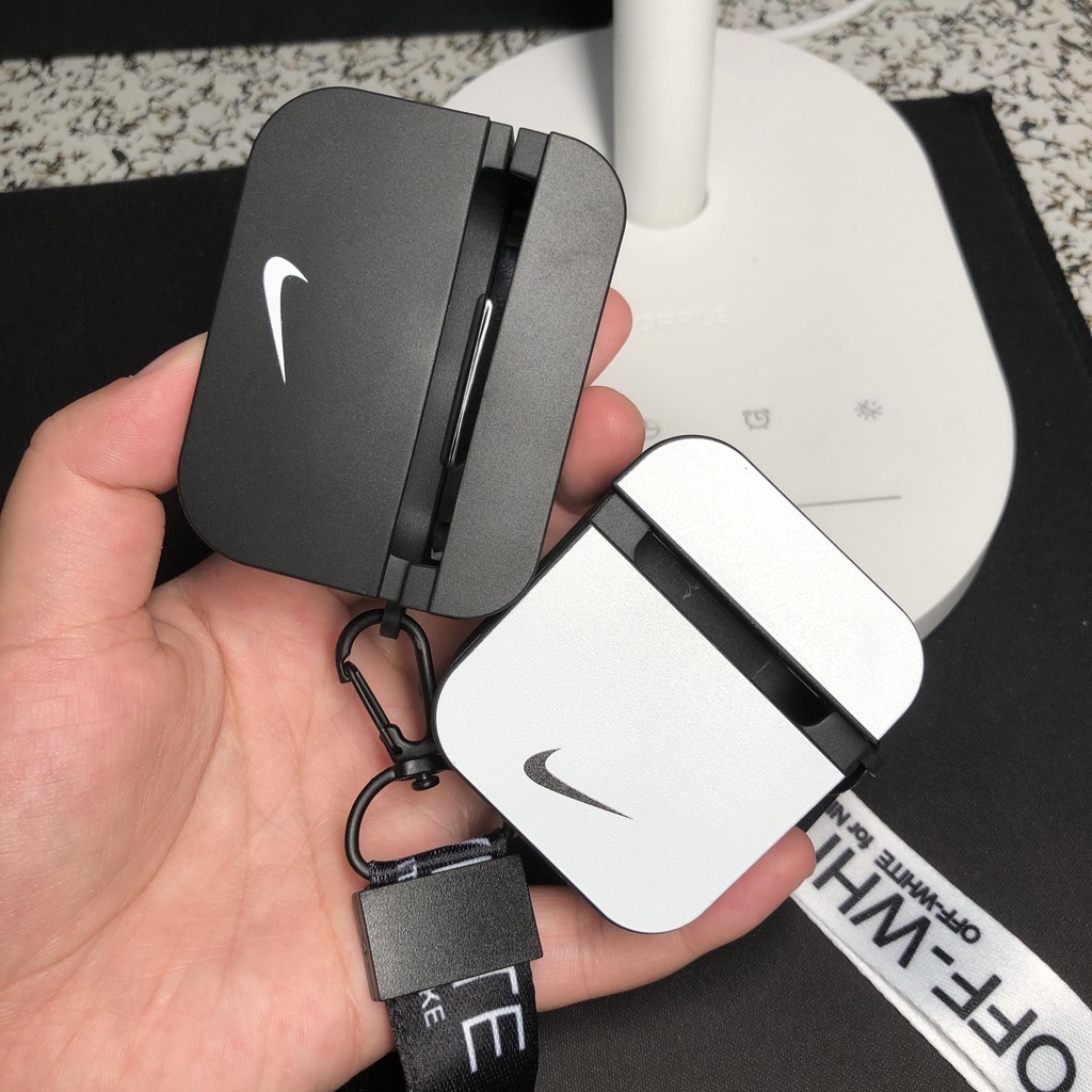 Vỏ Bảo Vệ Hộp Sạc Tai Nghe airpods pro 2 pro 1 2 3 Màu Trắng Đen Có Móc Treo Thời Trang
