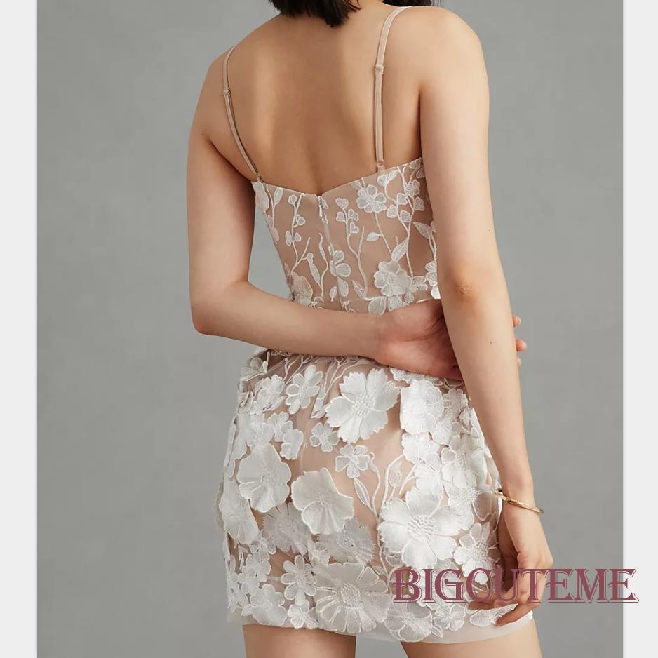 Đầm Hai Dây Mùa Hè Thêu Hoa 3D Hở Lưng Cho Nữ