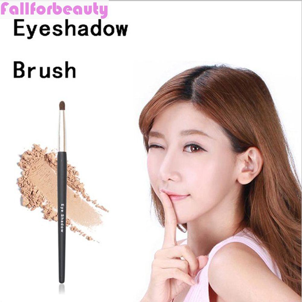 1 Cọ Trang Điểm Đánh Phấn Bắt Sáng / Phấn Nền / Phấn Mắt