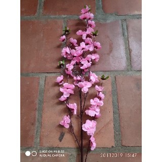 Cành đào giả làm cây