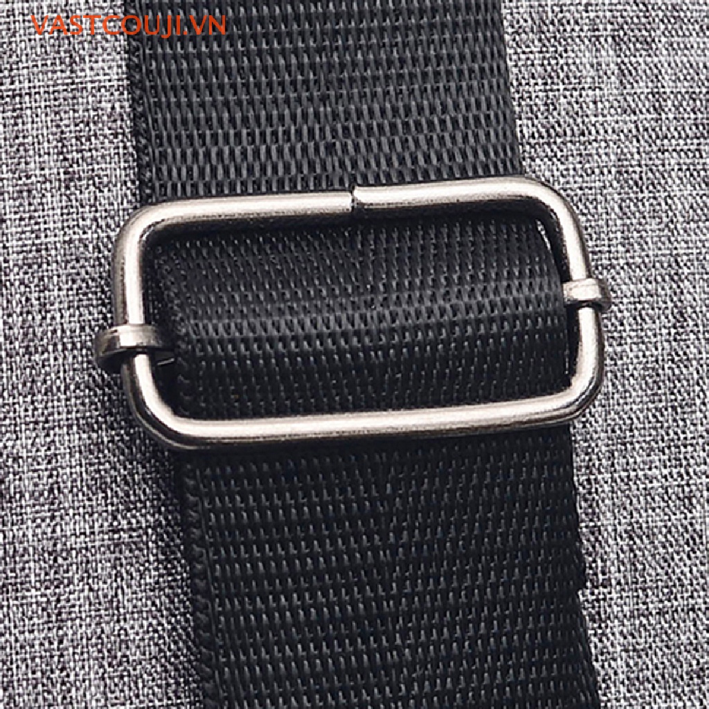 Túi Đeo Chéo Nam VASTJI Có Cổng Sạc USB