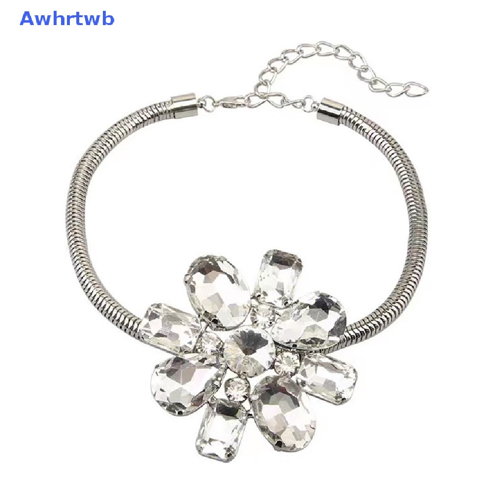 Vòng cổ Mặt Hoa Đính Đá Lấp Lánh Phong Cách Retro Cho Nữ Mới