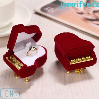 Hộp nhẫn cưới hình đàn piano đẹp mắt