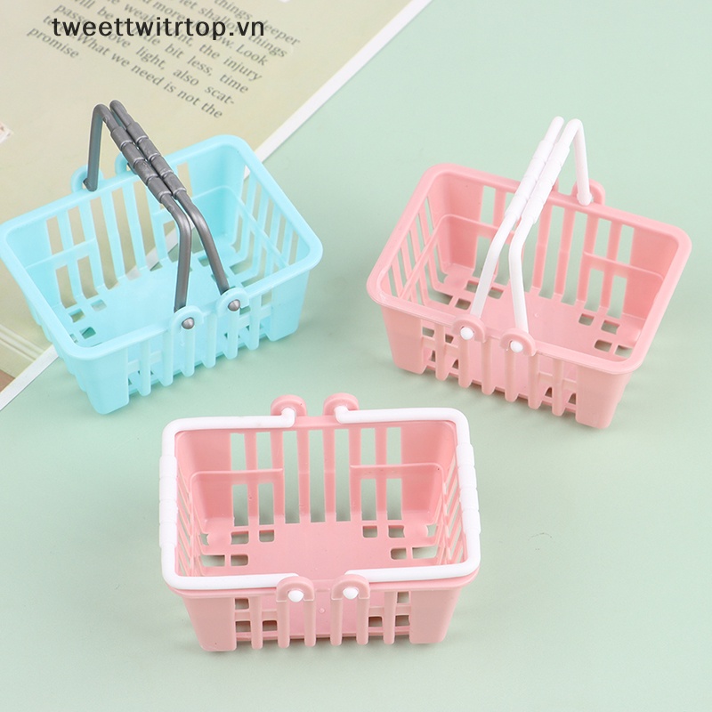 Set 2 Giỏ Mua Sắm Mini Đồ Chơi Cho Nhà Búp Bê