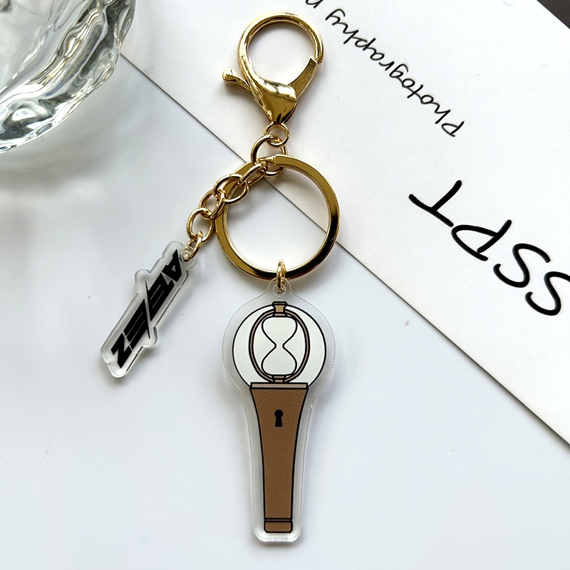 Móc Khóa Gắn Hình Nhóm Nhạc Kpop TWICE AEEZ NEWJ KEP1ER LE SSERAFIM