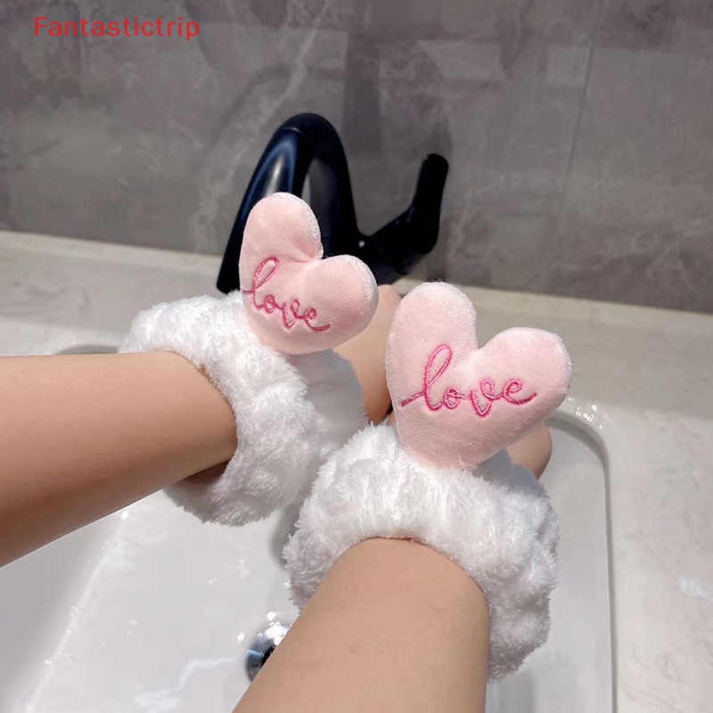 1 Cặp Băng Đeo Cổ Tay Thấm Hút Mồ Hôi Linh Hoạt Họa Tiết Hoạt Hình Dễ Thương Thoải Mái Có Thể Tái Sử Dụng