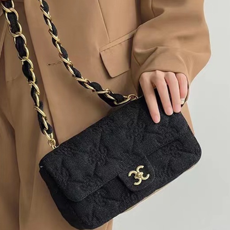 Túi Xách denim Cao Cấp Phối Dây Xích Phong Cách retro Dành Cho Nữ