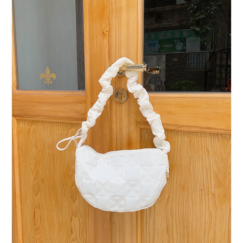 Túi Đeo Chéo Vai Kiểu Dây Rút Họa Tiết Hình Thoi Thời Trang Hàn Quốc