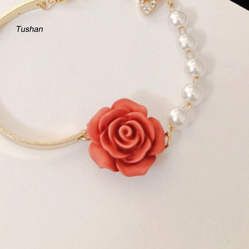 Vòng Đeo Tay Bằng Đồng Hình Bướm Chống Mòn Dễ Phối Đồ Cho Nữ