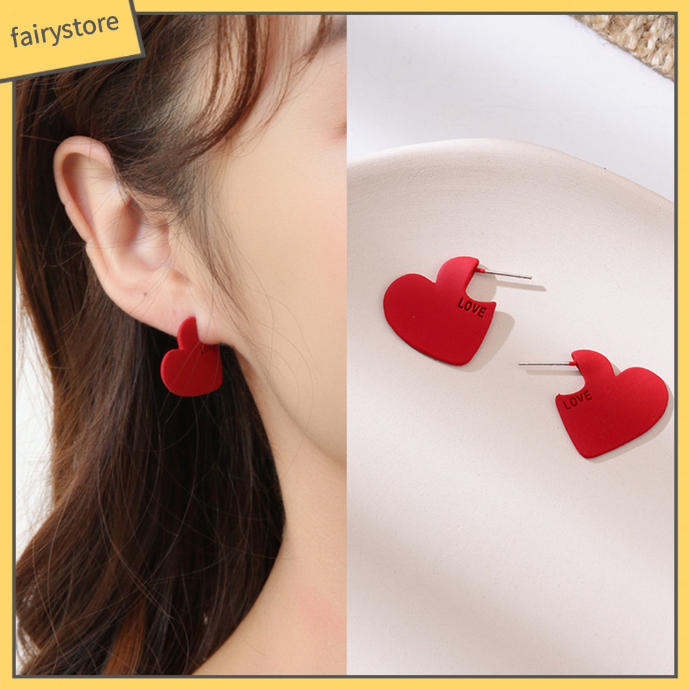 1 / 2 Đôi Bông Tai Hình Trái Tim Thời Trang Cho Nữ