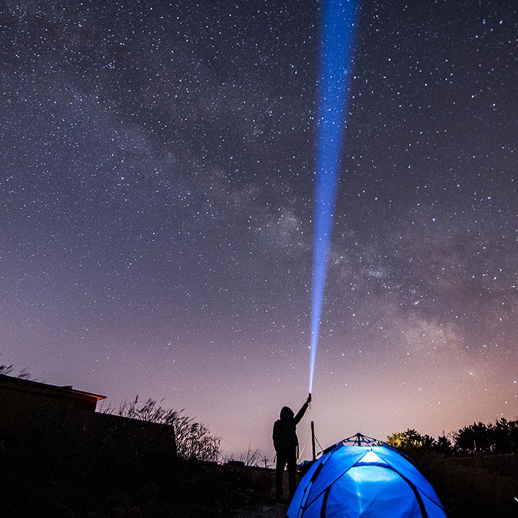 Đèn Pin Cầm Tay 4 Chế Độ Kèm Sạc USB Tiện Dụng Mang Theo Du Lịch / Cắm Trại