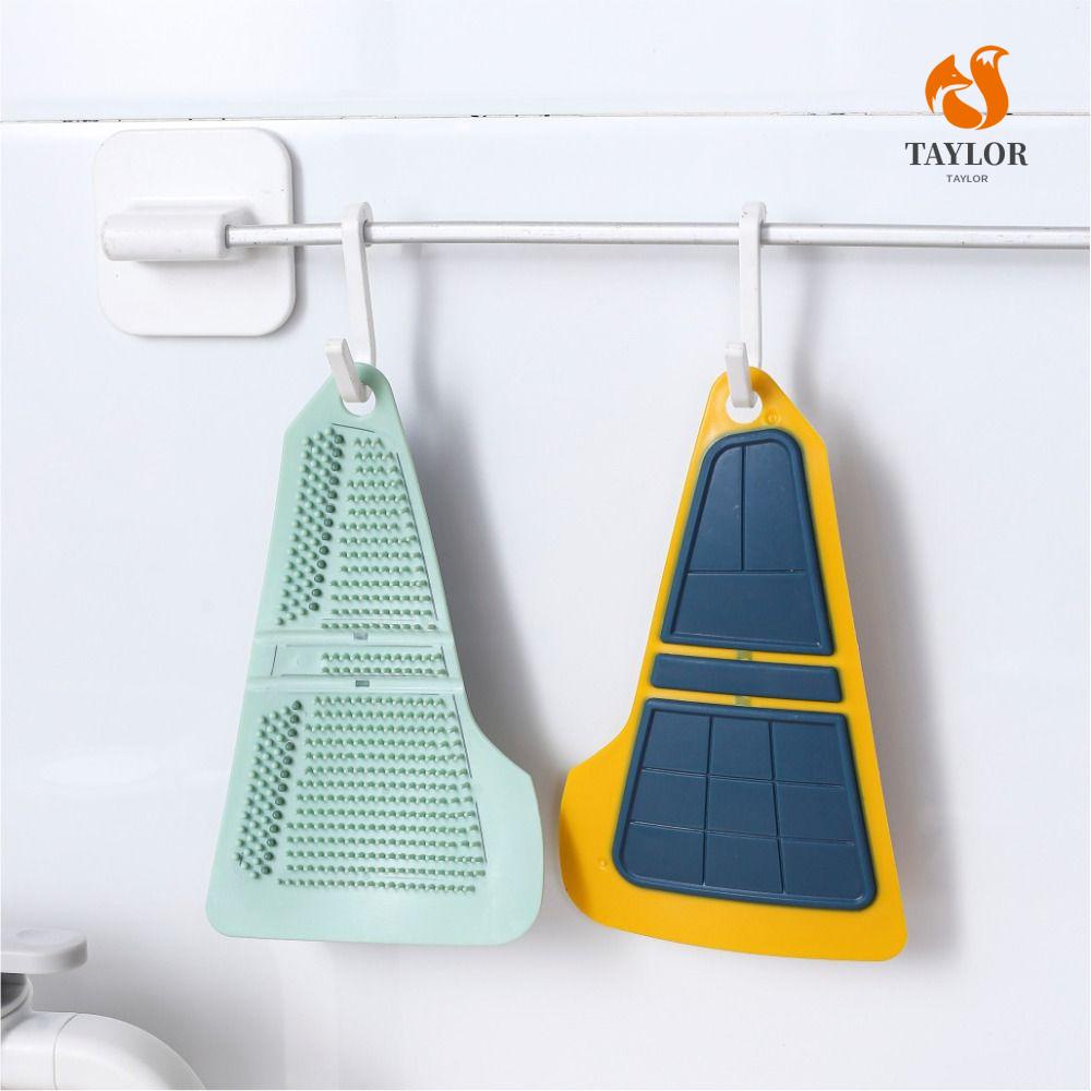 1 Bàn Chải Vệ Sinh Kính Đa Năng Có Móc Treo Tiện Dụng