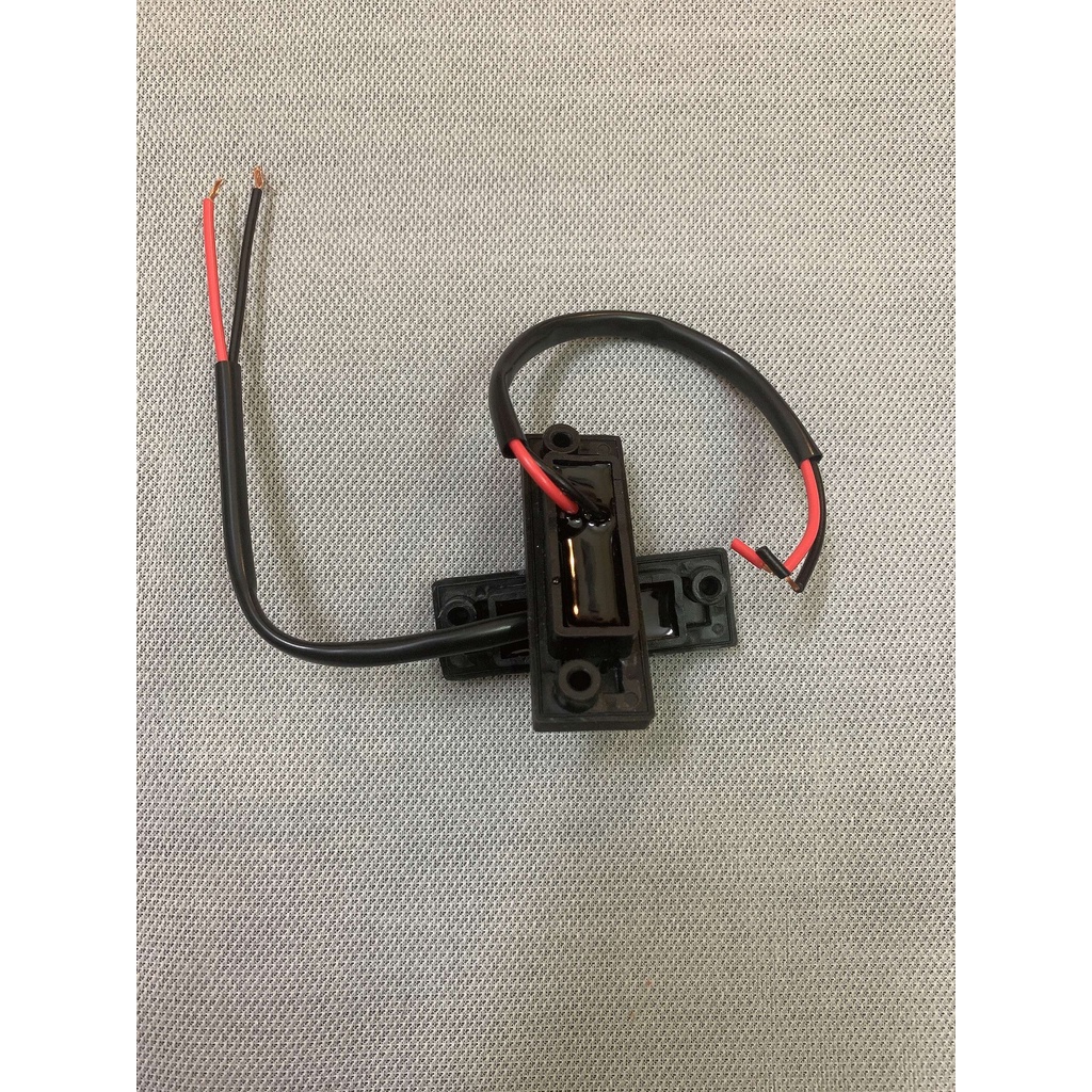 Nút công tắc bấm mở cốp sau Kia Morning, Hyundai Grand i10, Picanto, Kia Rio, Hyundai Accent