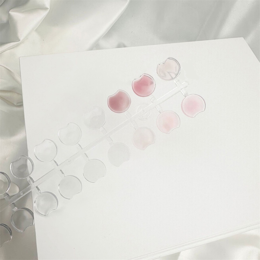 Móng que tập sơn Đĩa Trưng Bày Móng Tay Giả Hình Trái Tim Màu Nude Trong Suốt