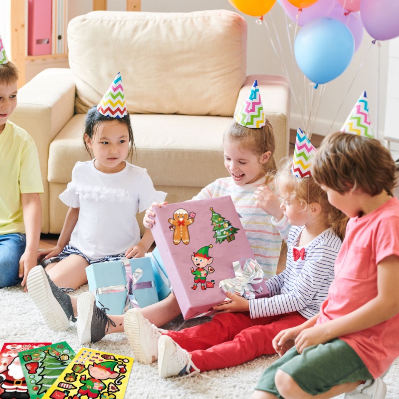Set 8 Tấm Hình Dán Hoạt Hình Giáng Sinh Dễ Thương Cho Bé