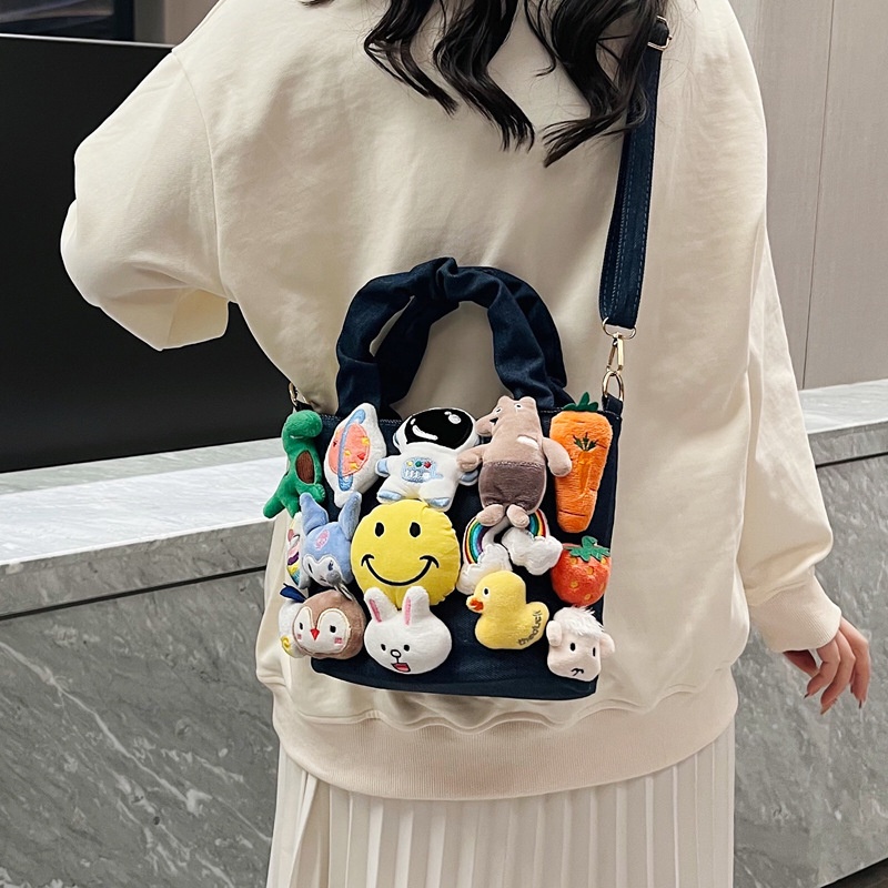 Túi Đeo Chéo Hình Búp Bê Hoạt Hình Phong Cách Cao Bồi niche Dễ Thương Thời Trang Năm 2023 Dành Cho Bạn Nữ