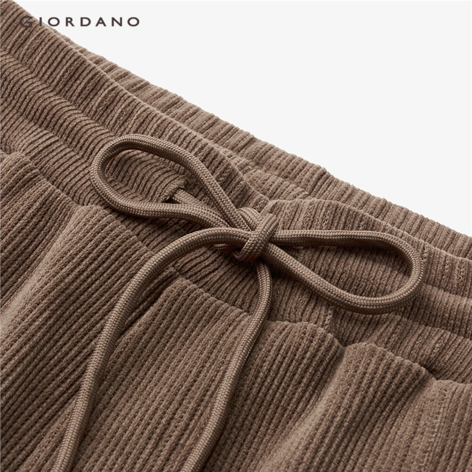 Quần jogger GIORDANO 18113924 nhung kẻ lưng thun co giãn thời trang cho nam