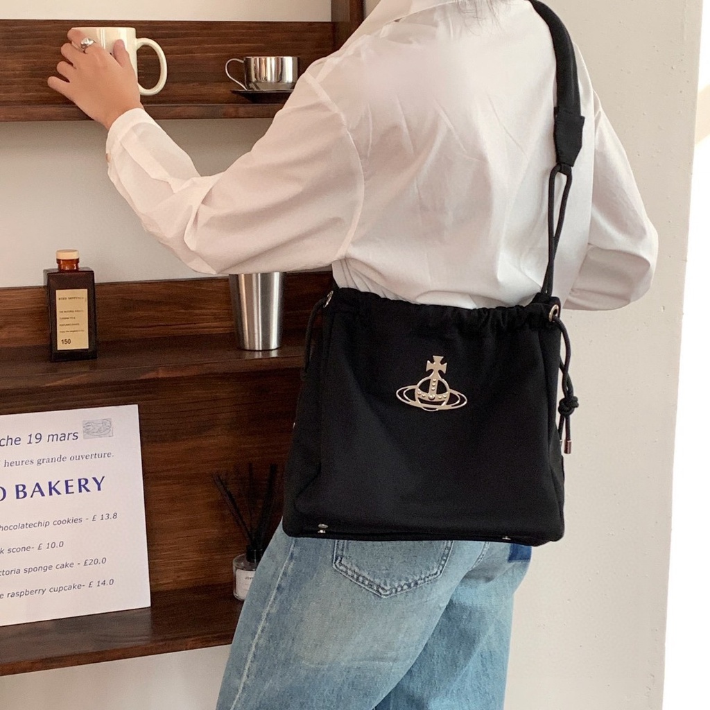 Vivienne westwood mới hợp thời trang túi đeo vai di động dung tích lớn all-match túi dây rút vải túi messenger