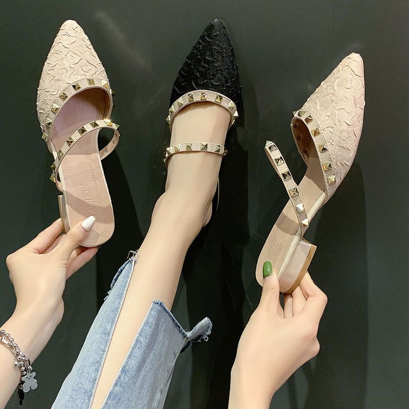Dép Mũi Nhọn Đính Đinh Tán Thời Trang Mùa Hè Dễ Phối Đồ Dành Cho Nữ