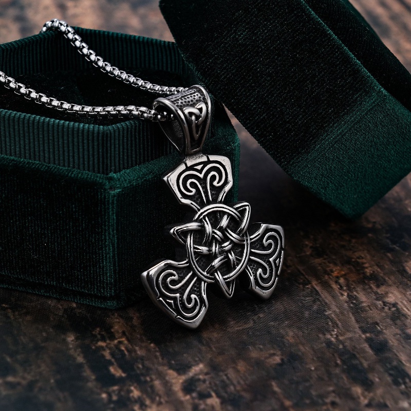 Vòng cổ Bằng Thép Không Gỉ Mặt Hình Chữ Celtic Thời Trang Cho Nam Và Nữ