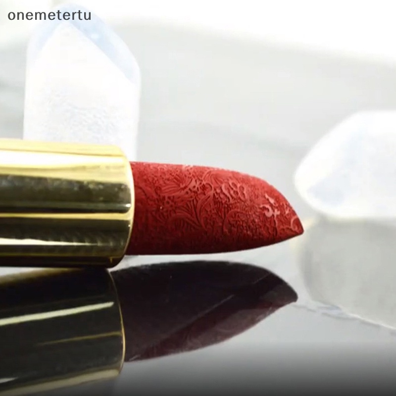 Khuôn Làm Son Môi Thủ Công Bằng Silicone DIY Tiện Lợi