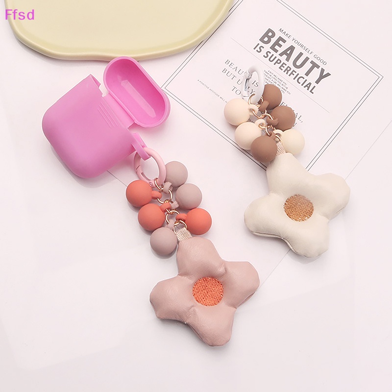 1 Móc Khóa Xe Hơi / Túi Xách Hình Hoa Màu Sắc Tinh Tế Thời Trang